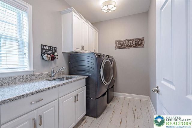 3717 Loyal Lane, Easton, PA 18045