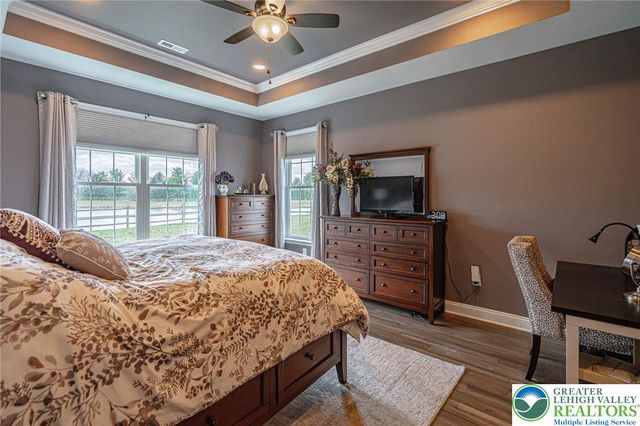 3717 Loyal Lane, Easton, PA 18045