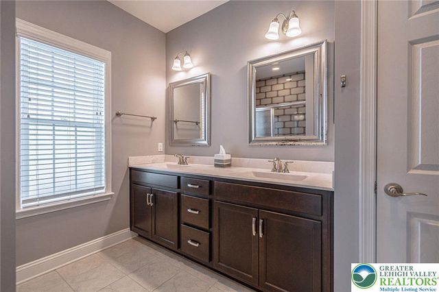 3717 Loyal Lane, Easton, PA 18045