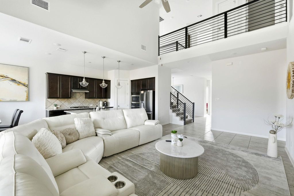 22604 Maidengrass LN, Lago Vista, TX 78645