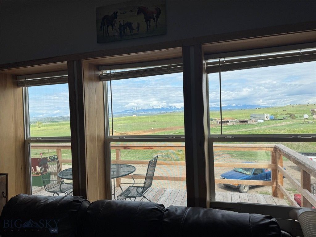 307 Howie Rd, Big Timber, MT 59011 photo 11