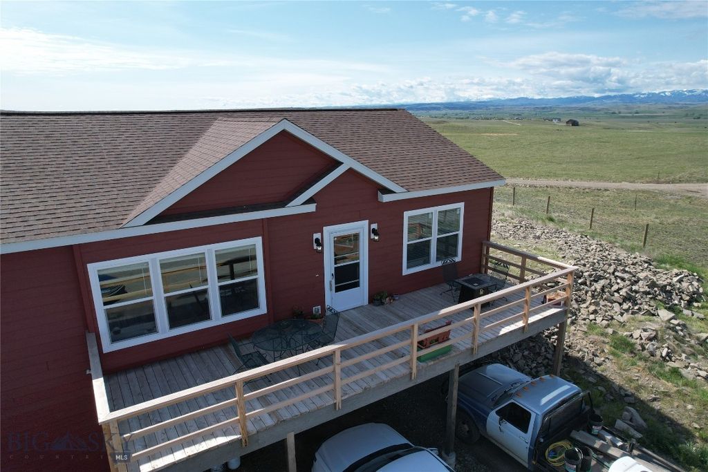 307 Howie Rd, Big Timber, MT 59011 photo 3