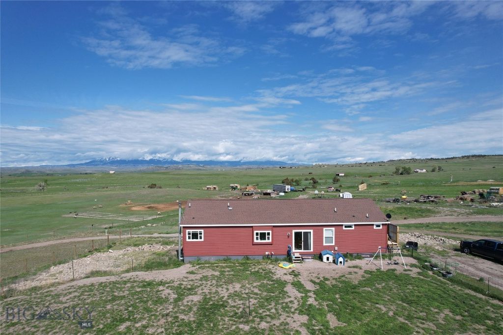 307 Howie Rd, Big Timber, MT 59011 photo 4