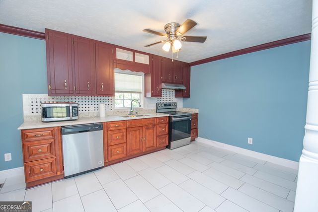 420 Henson Circle, Carrollton, GA 30117