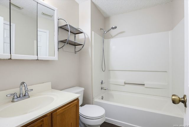 13922 Villa Camino, San Antonio, TX 78233