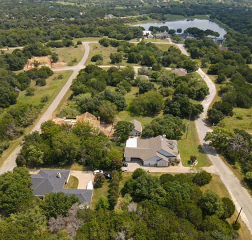 32016 Dove Trail, Whitney, TX 76692