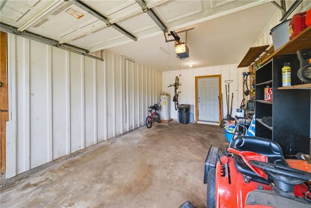 105 Lakeway Drive, Crockett, TX 75835