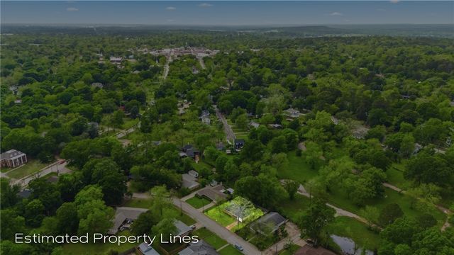 105 Lakeway Drive, Crockett, TX 75835