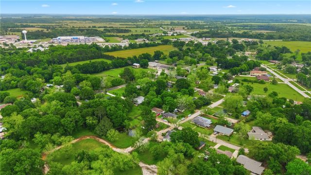 105 Lakeway Drive, Crockett, TX 75835