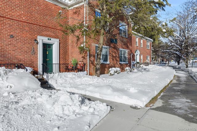 1 Fieldstone Drive 76, Hartsdale, NY 10530