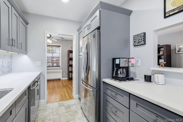 1 Fieldstone Drive 76, Hartsdale, NY 10530