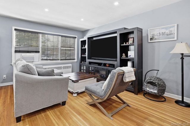 1 Fieldstone Drive 76, Hartsdale, NY 10530