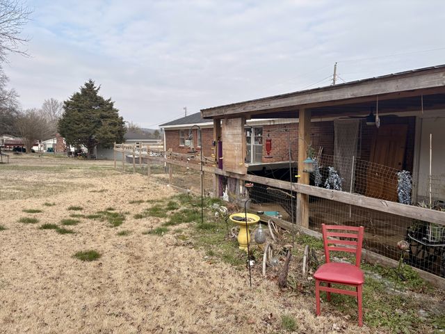 1307 Carroll Dr, Pulaski, TN 38478