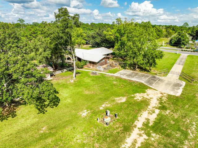 1368 US-331, Defuniak Springs, FL 32435