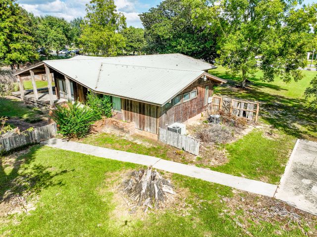 1368 US-331, Defuniak Springs, FL 32435