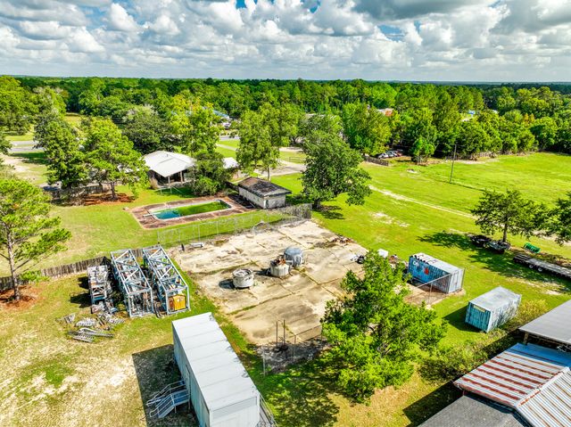 1368 US-331, Defuniak Springs, FL 32435