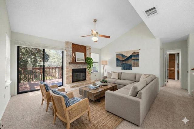 9518 Topridge DR 28, Austin, TX 78750