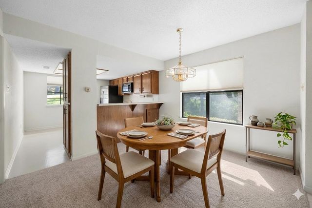 9518 Topridge DR 28, Austin, TX 78750