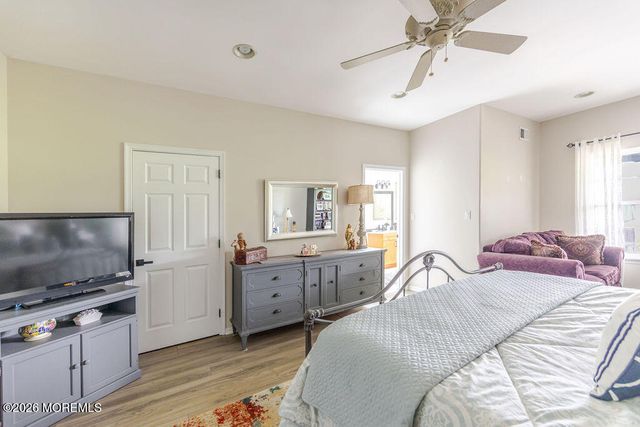 29 Valencia Drive, Manchester, NJ 08759