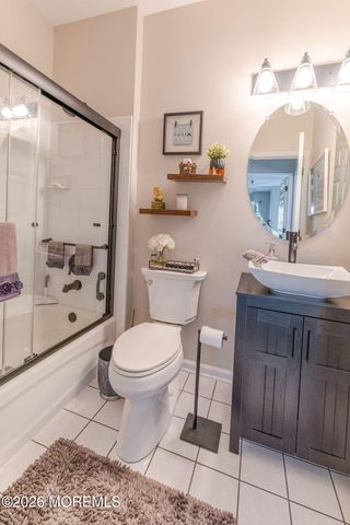29 Valencia Drive, Manchester, NJ 08759