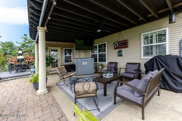 29 Valencia Drive, Manchester, NJ 08759