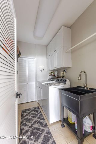 29 Valencia Drive, Manchester, NJ 08759