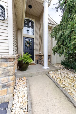 29 Valencia Drive, Manchester, NJ 08759