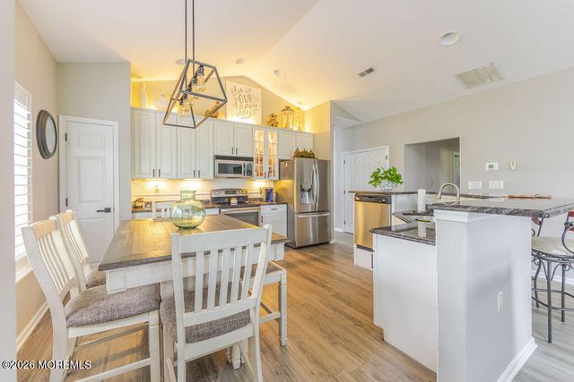 29 Valencia Drive, Manchester, NJ 08759