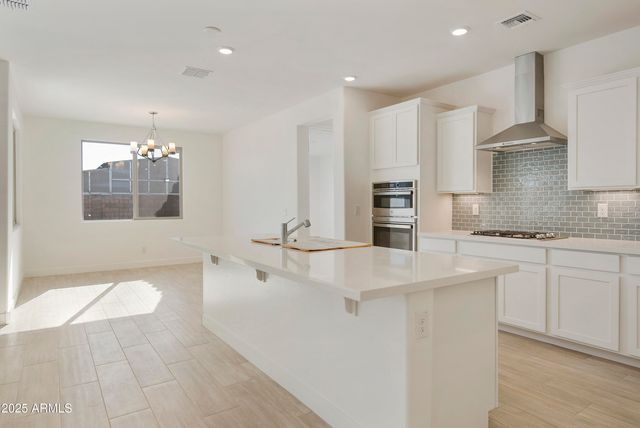 19033 W ROSE Lane, Waddell, AZ 85355