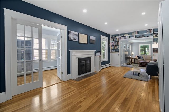 19 Cold Spring Street, Providence, RI 02906