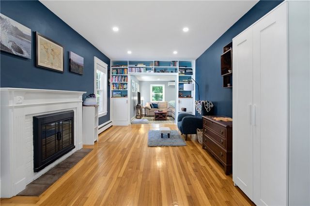 19 Cold Spring Street, Providence, RI 02906