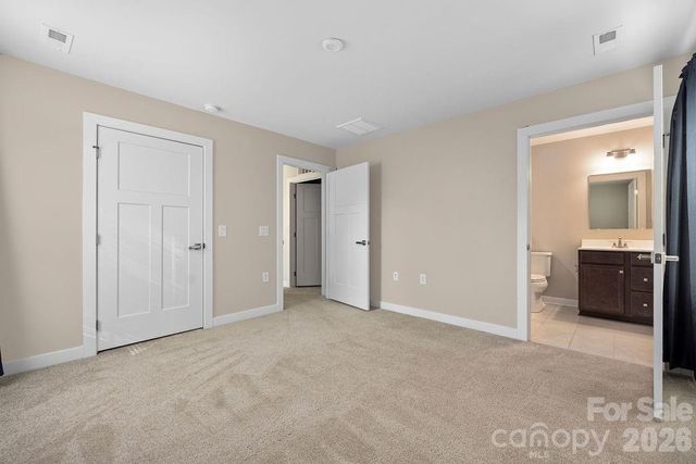 9747 Wardley Drive, Charlotte, NC 28215