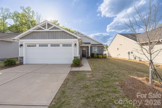 9747 Wardley Drive, Charlotte, NC 28215