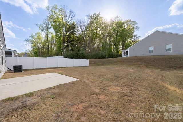 9747 Wardley Drive, Charlotte, NC 28215