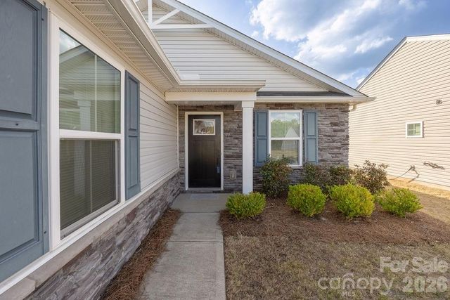 9747 Wardley Drive, Charlotte, NC 28215