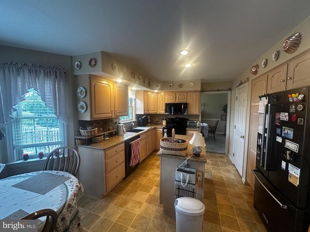 1010 HILLSIDE AVE, Elizabethtown, PA 17022