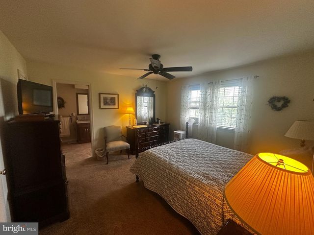 1010 HILLSIDE AVE, Elizabethtown, PA 17022