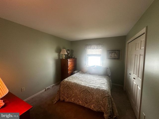 1010 HILLSIDE AVE, Elizabethtown, PA 17022