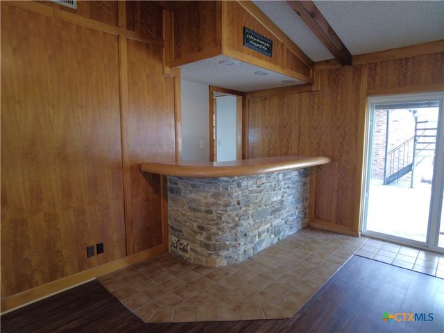 972 Barbarosa Road, New Braunfels, TX 78130