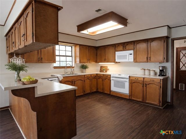 972 Barbarosa Road, New Braunfels, TX 78130