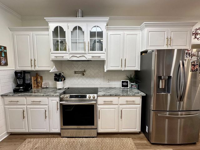 101 Eton Dr, Dothan, AL 36305