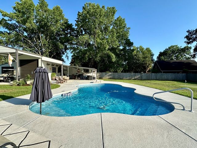 101 Eton Dr, Dothan, AL 36305