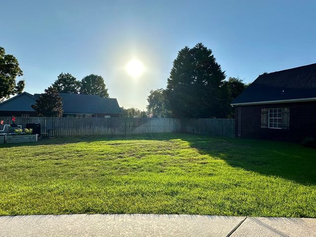 101 Eton Dr, Dothan, AL 36305