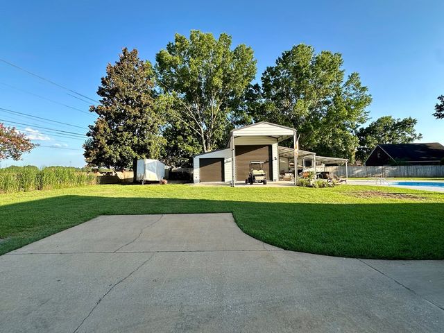 101 Eton Dr, Dothan, AL 36305