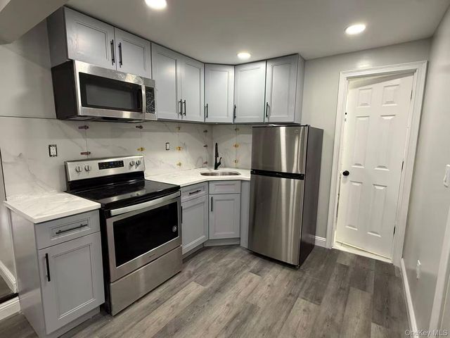 2607 Lindenmere Drive, Merrick, NY 11566