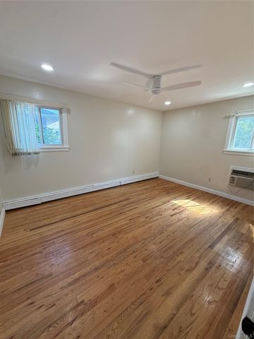2607 Lindenmere Drive, Merrick, NY 11566