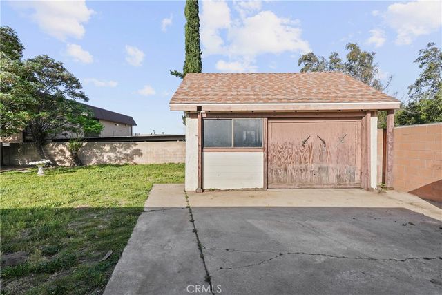 8440 Juniper Avenue, Fontana, CA 92335