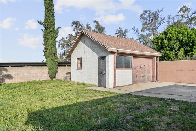 8440 Juniper Avenue, Fontana, CA 92335