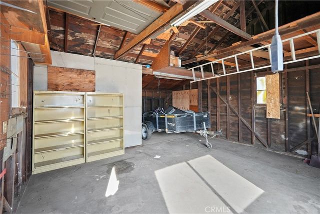 8440 Juniper Avenue, Fontana, CA 92335