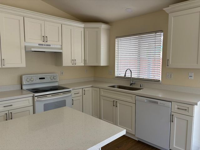 4956 Miramare Ln, Stockton, CA 95206